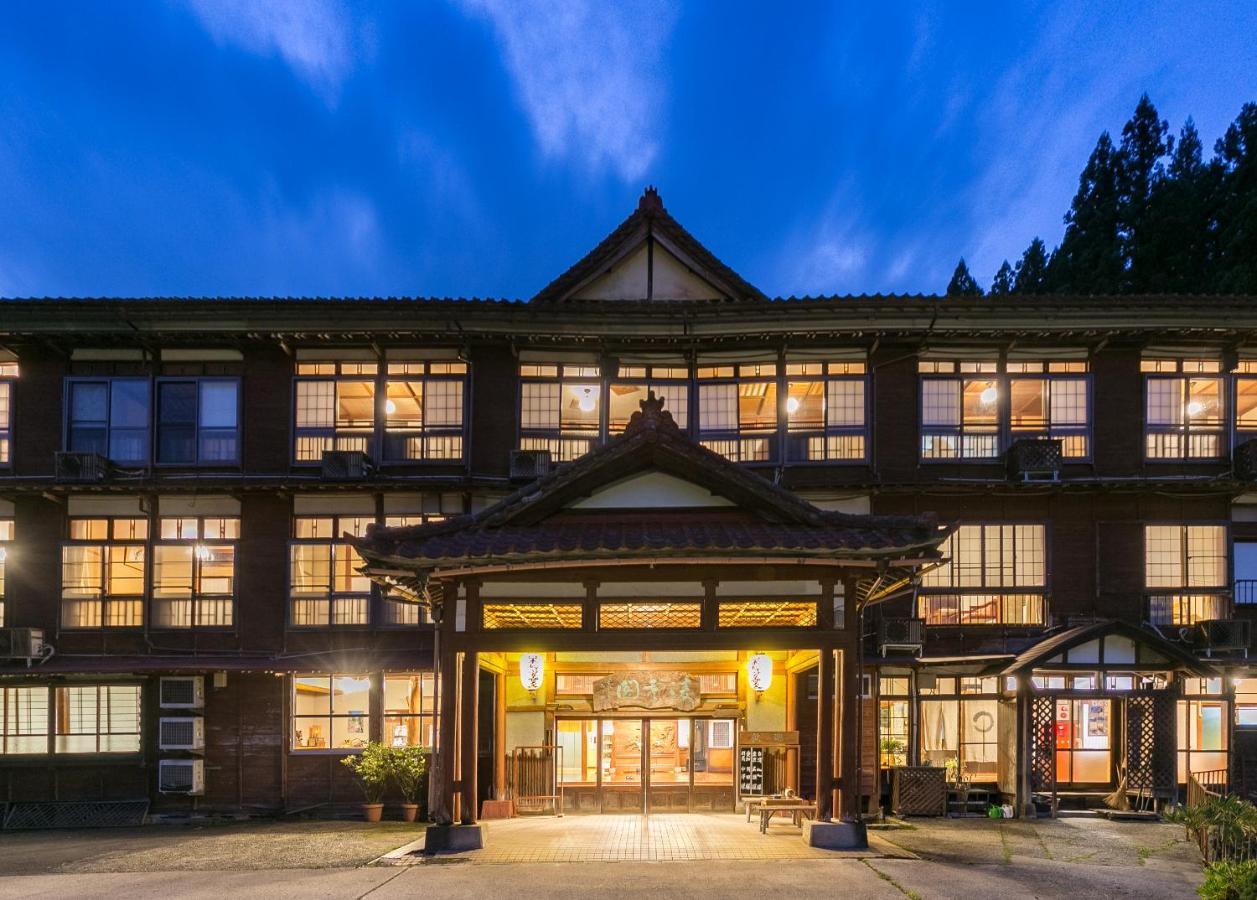 Ryounkaku Matsunoyama Onsen Hotel Tokamachi Exterior photo