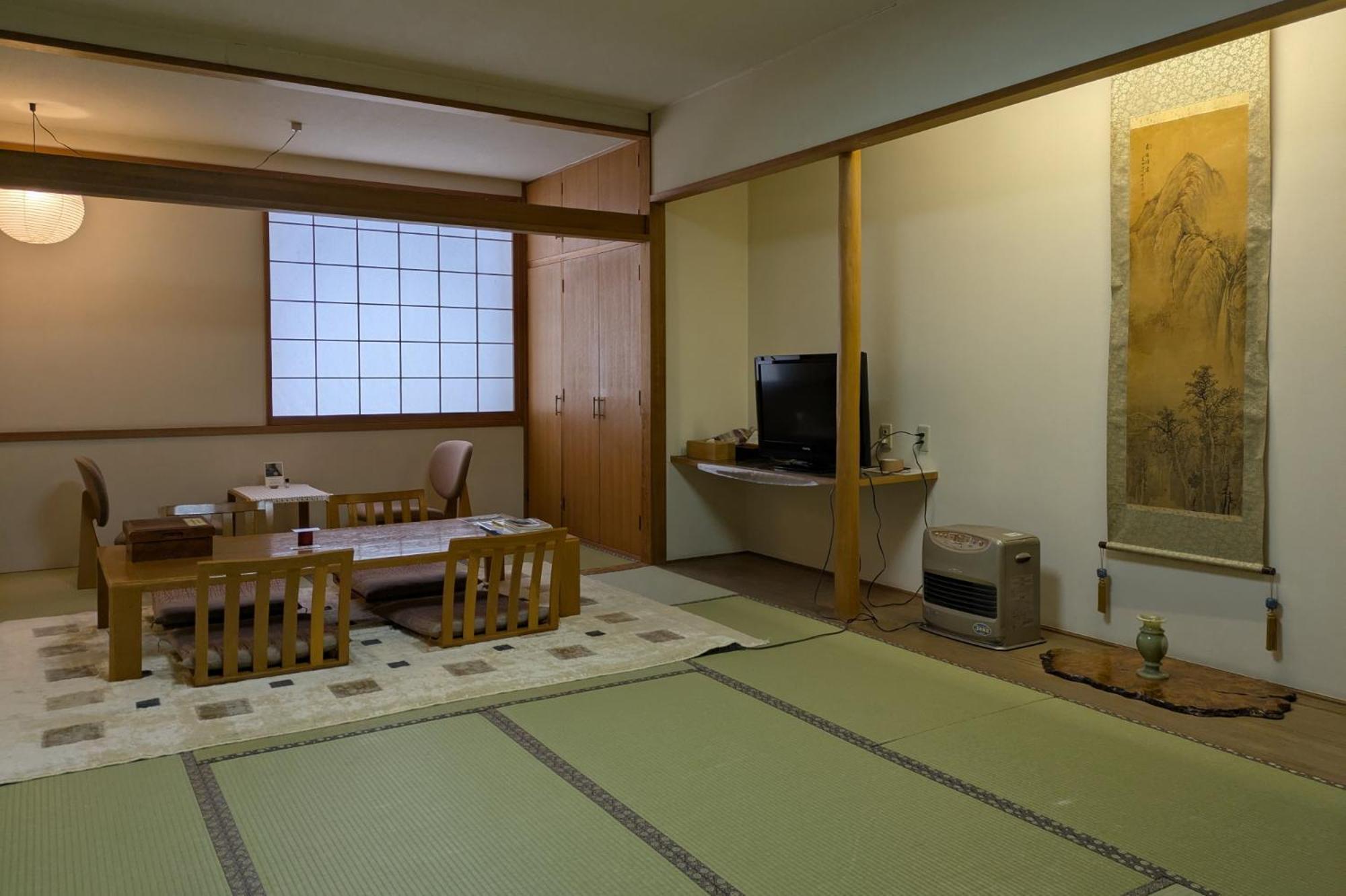 Ryounkaku Matsunoyama Onsen Hotel Tokamachi Exterior photo